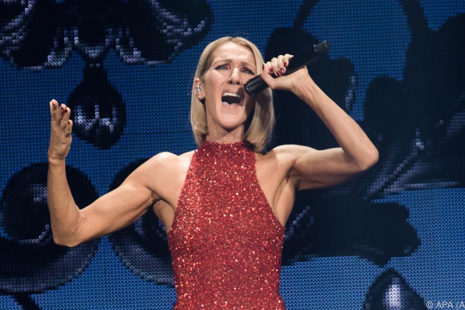 Celine Dion sang in ihrer Küche