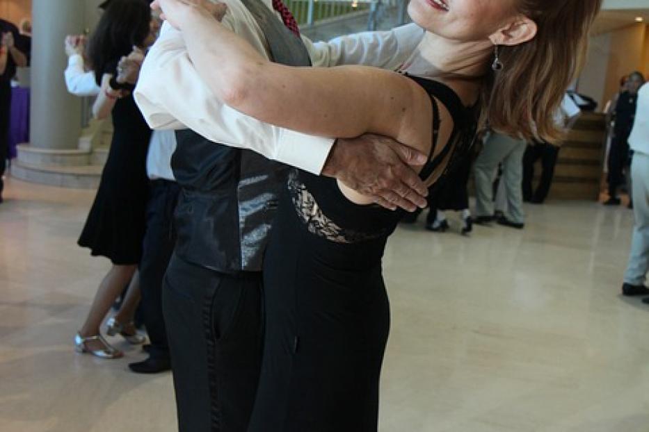 waltz-1039385-960-721.jpg