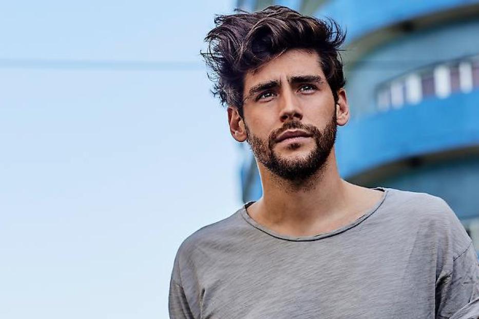 alvaro-soler-03-c-ben-wolf-1.jpg