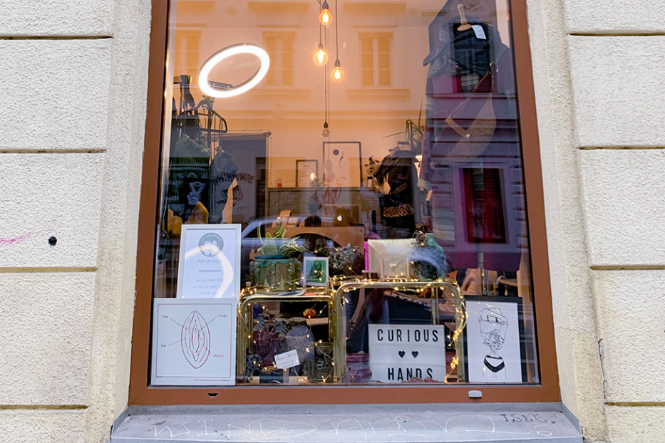 Curious Hands Pop Up Store