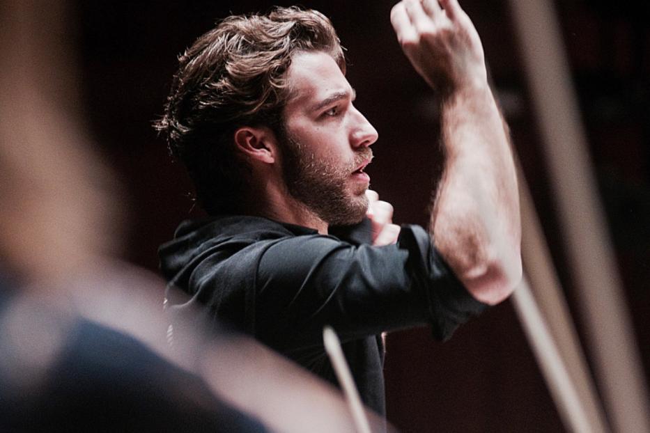 Lorenzo Viotti.