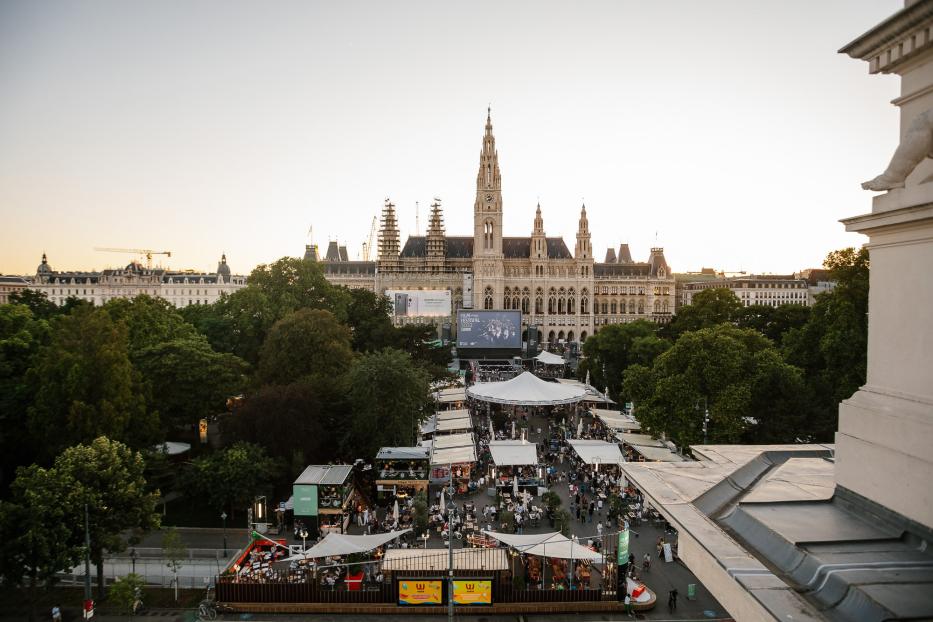 Ein buntes Programm wartet am Filmfestival am Rathausplatz Wien.