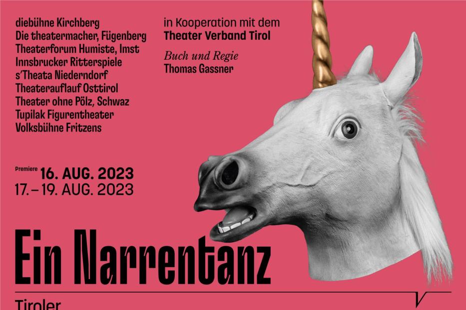 Ein stilisierter Einhornkopf auf einem Theaterplakat für „Ein Narrentanz“.