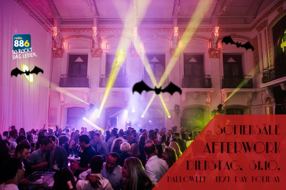 Eine After-Work-Party in den Sofiensälen mit Halloween-Dekoration und vielen Menschen.