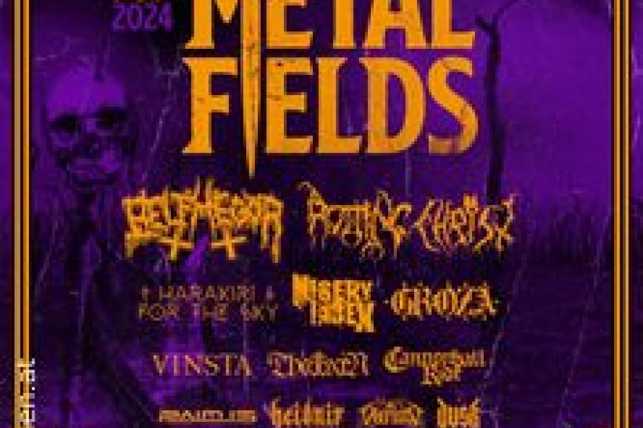 Ein Festivalplakat für „Metal Fields“ mit Bands wie Belphegor und Rotting Christ.
