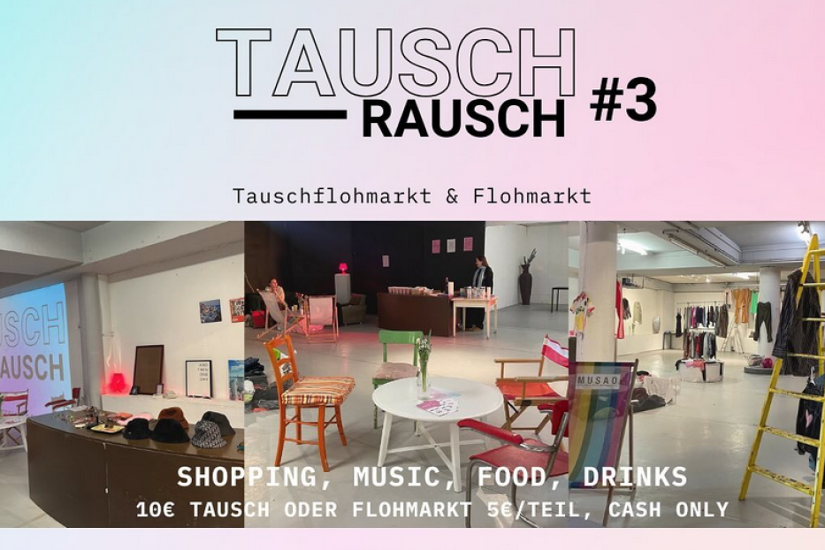 Innenansicht eines „TauschRausch“-Flohmarktes mit Kleidung, Möbeln und Besuchern.