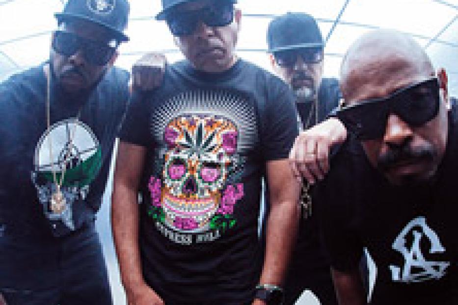 Die Hip-Hop-Gruppe Cypress Hill posiert für ein Foto.