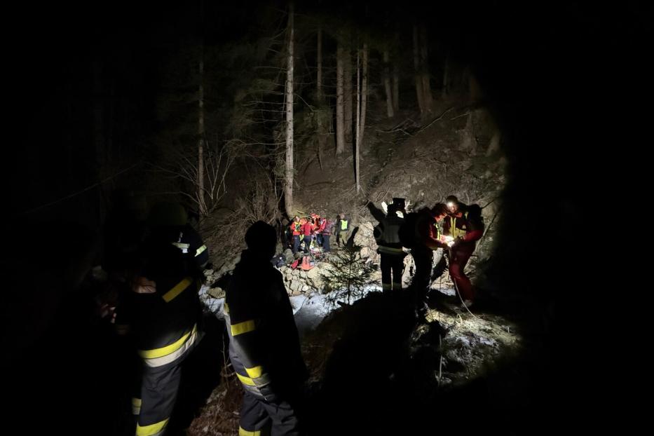 Foto vom nächtlichen Rettungseinsatz in Kärnten