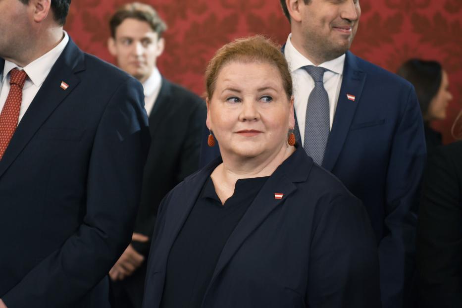 Korinna Schumann bei der Angelobung zur Sozialministerin 