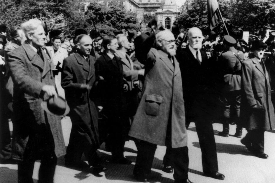 ARCHIVAUFNAHME KARL RENNER 1945