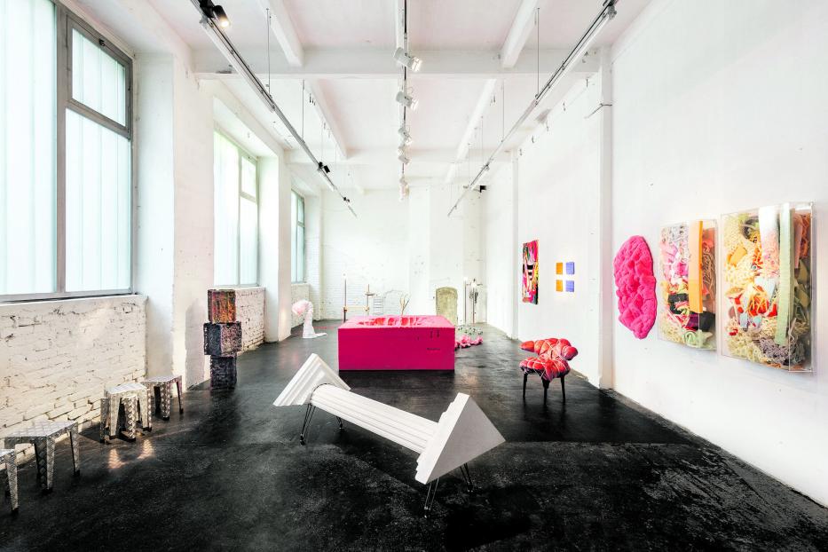 Waidhofers Entwurf „Akropolis“ in der Galerie Zippenfenig im 7. Bezirk. 