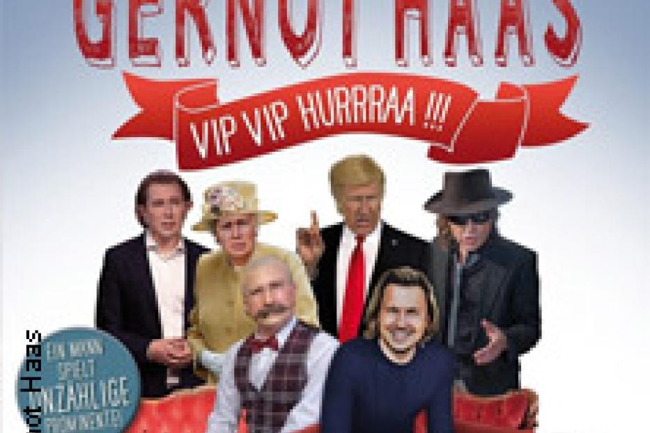Das Bühnenbild der Comedy-Show von und mit Gernot Haas zeigt ihn und mehrere Prominente auf einem roten Sofa.