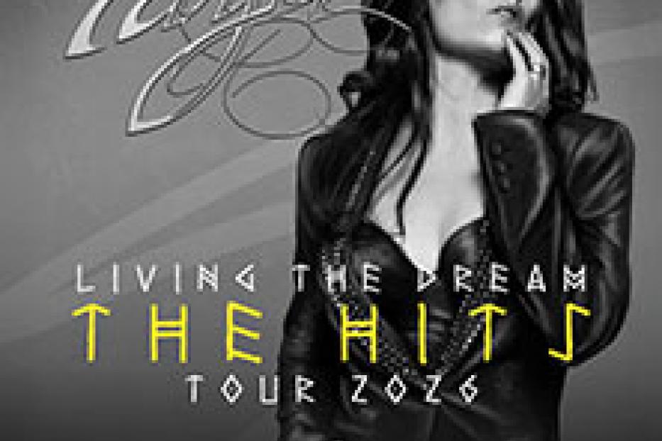 Das Cover der „Living the Dream: The Hits Tour 2026“ von Tarja Turunen zeigt die Sängerin in einem schwarzen Outfit.