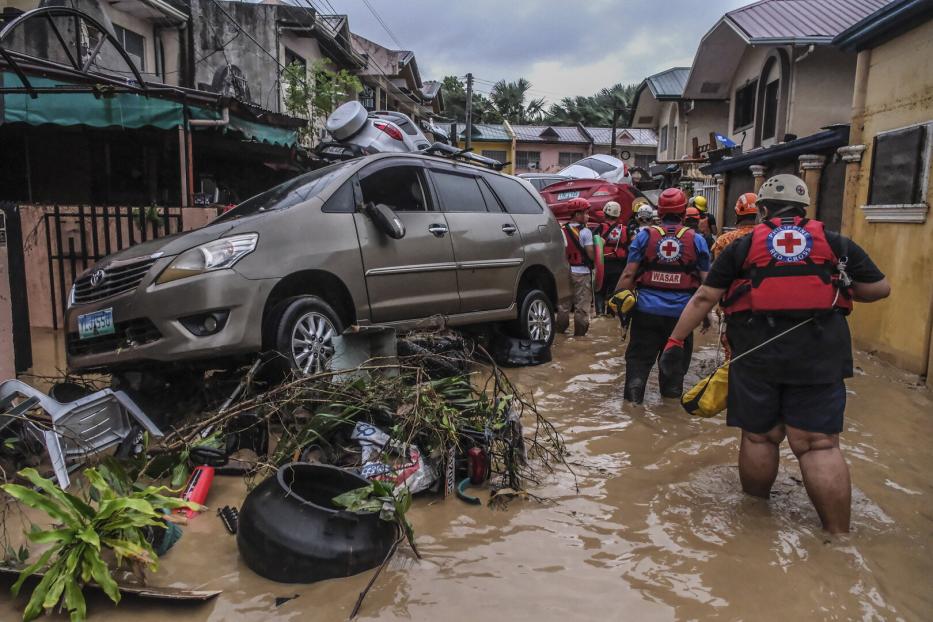 Typhoon Kalmaegi crosses central Philippines region