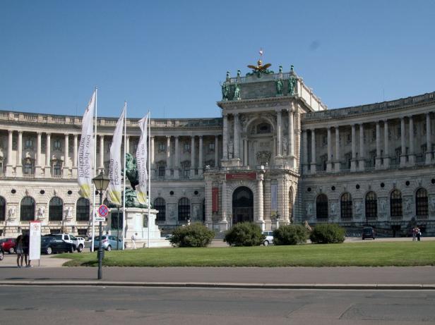 hofburg.jpg