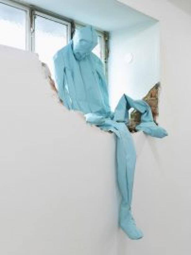 deflated-figure-blau.jpg