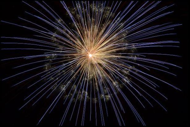 fireworks-102971-340.jpg