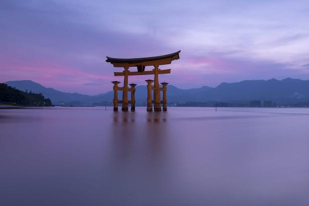 Oliver-Bolch_Japan-Miyajima.jpg