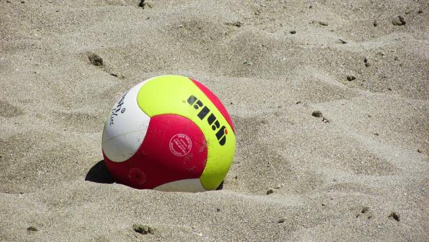 beach-volley-1538932-960-720.jpg