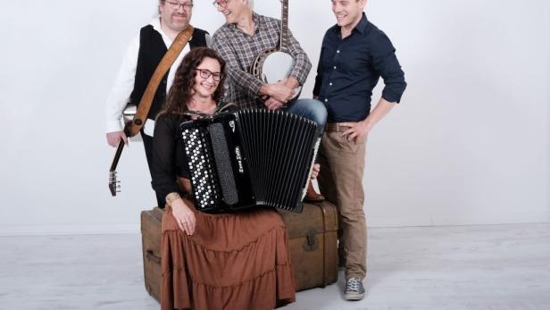 medley-folkband-klein-von-daniel-wochermayr.jpg