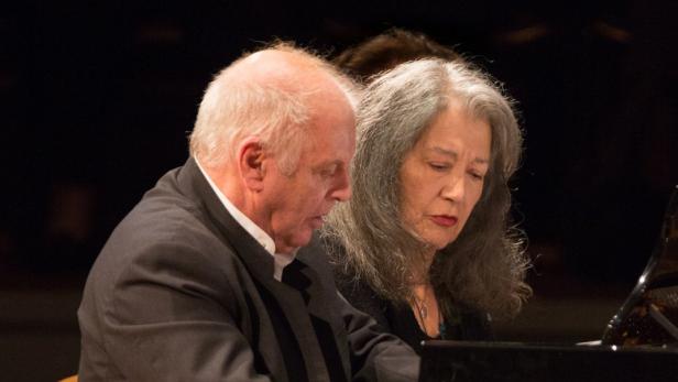 duo-recital-danielbarenboim-marthaargerich-c-holgerkettner.jpg