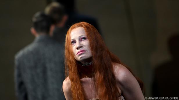 Birgit Minichmayr spielt Maria Stuart mit "großer Emotionalität"