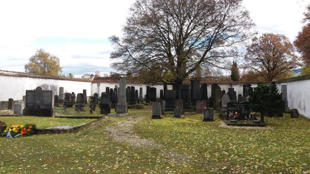 O29 Steyr Jüdischer Friedhof copyright Mauthausen Komitee Steyr 2.jpg