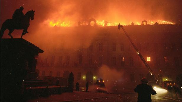 W18 1010 Wien Hofburg Betriebsfeuerwehr copyright BHÖ Archiv : APA Ulrich Schnarr.jpg