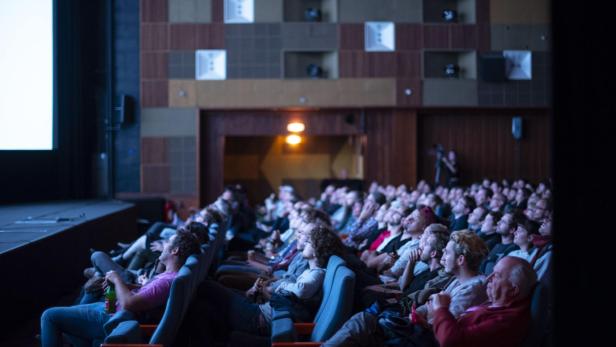 Viennale-Publikum im Gartenbaukino