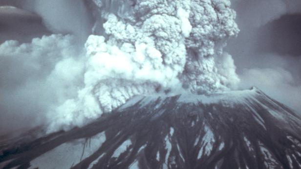 BloederDritterMittwoch_MSH80_eruption_mount_st_helens_05-18-80.jpg