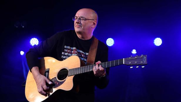 Gitarrenfestival_Jacques Stotzem 02 _ © Freddy Hauglustaine .jpg