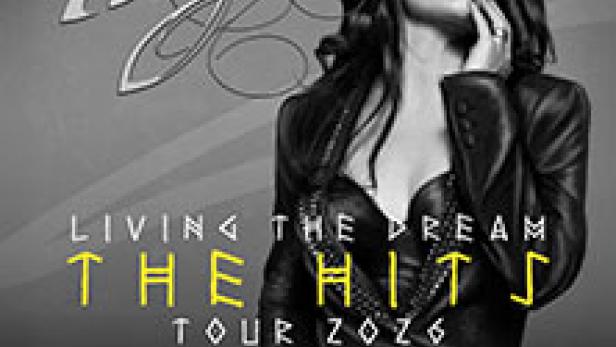Das Cover der „Living the Dream: The Hits Tour 2026“ von Tarja Turunen zeigt die Sängerin in einem schwarzen Outfit.