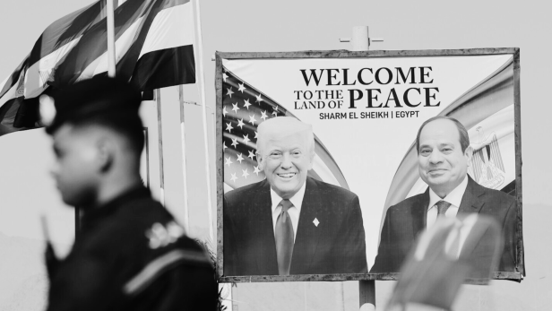 Streets Decorated with 'Together in Peace' Posters Ahead of Sharm el-Sheikh Peace Summit