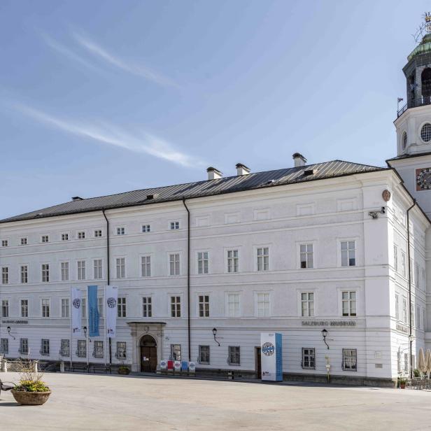 salzburb-museum-neue-residenz-aussenansicht.jpg