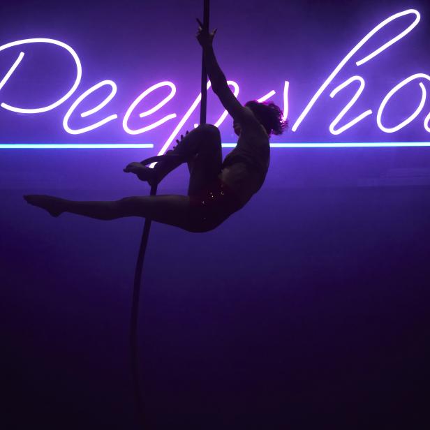 circa-contemporary-circus-circa-s-peepshow-c-andy-phillipson-4.jpg