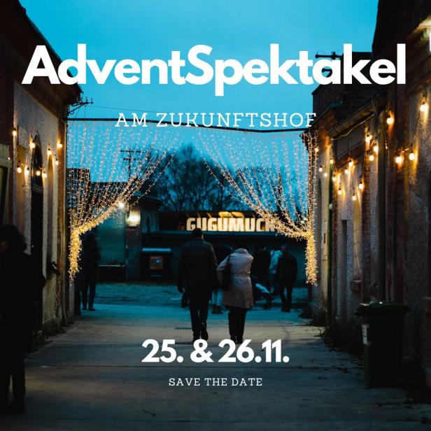 Blick in eine Gasse mit Lichtern zum „AdventsSpektakel am Zukunftshof“ am 25. und 26.11..