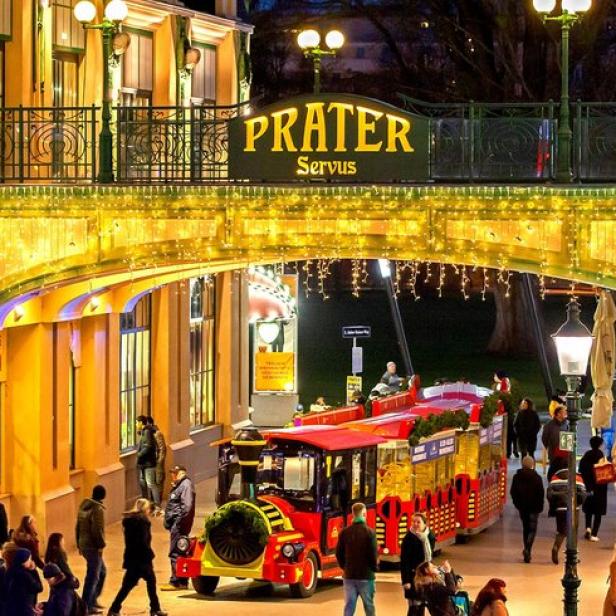 Weihnachtlich geschmückter Prater.