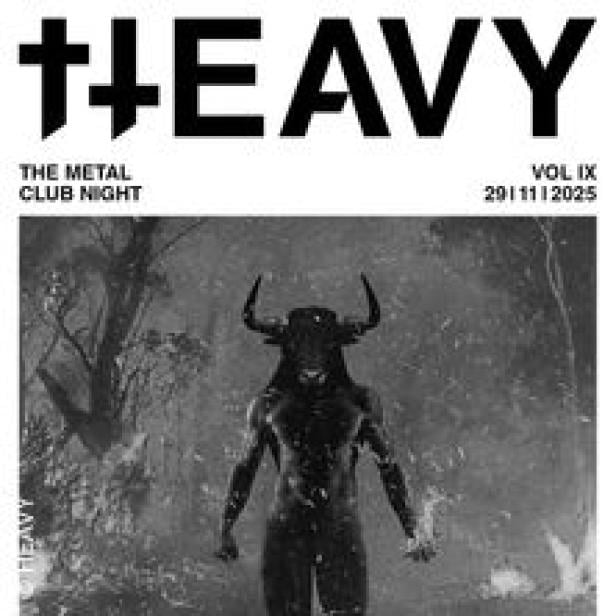 Ein Minotaurus steht vor einem dunklen Wald, Cover für „The Heavy, The Metal Club Night“.